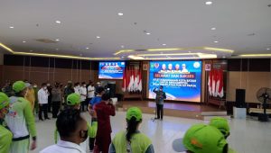 Wakil Walikota Batam, Amsakar Achmad memberikan sambutan pelepasan. ist