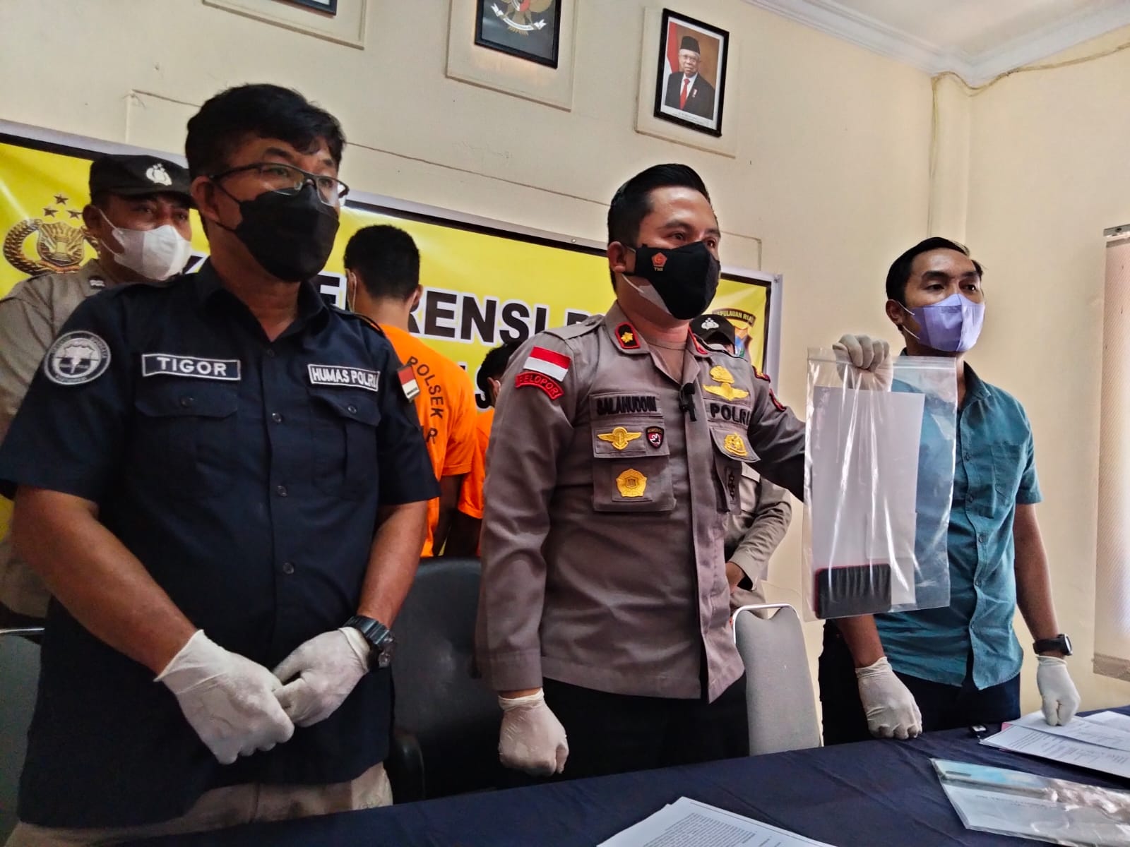 Polsek Batuampar beri penjelasan tentang pengungkapan empat kasus tindak pidana. Dok Ilham