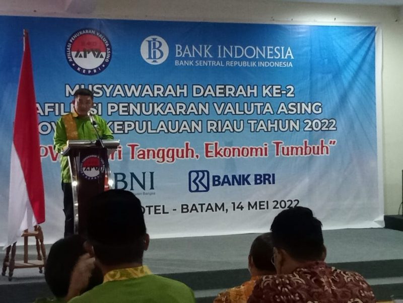 Ketua APVA Indonesia, Datok Paulus Amat Tantoso memberikan sambutan dalam kegian Musda APVA Kepri. dok Detak News