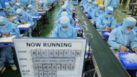 Pekerja kembali bergairah menyongsong pertumbuhan ekonomi Batam yang terus meningkat. foto bpbatam