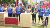 Para penerima door prize bersama pejabat Kabupaten Muba. foto berry