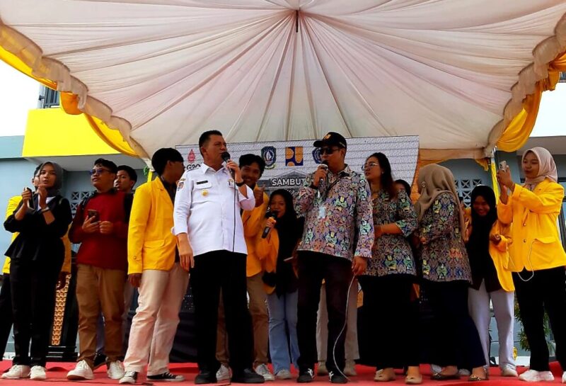 Gubernur Kepri, Ansar Ahmad hadir langsung meresmikan Rusun STIPOL Tanjungpinang. foto pemprov