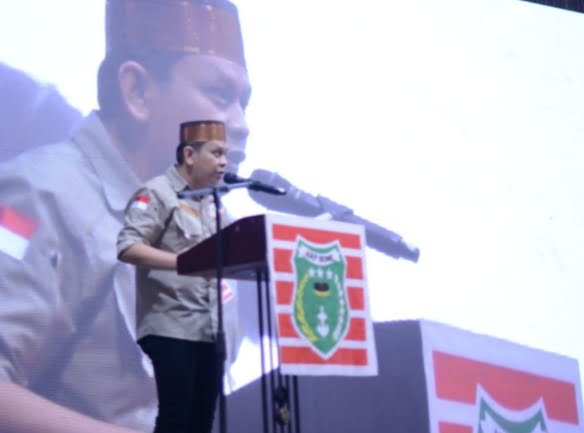 Ketua panitia pelantikan dan pengukuhan KKP Bone Provinsi Kepri, Andi Supriadi memberikan sambutan. Foto KKP Bone Provinsi Kepri