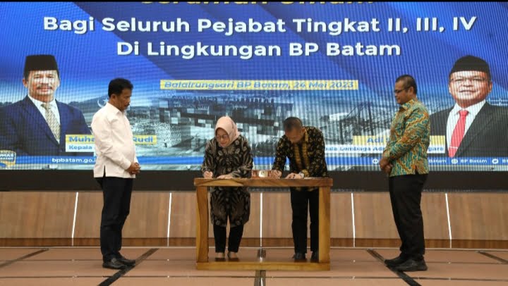 Perwakilan dari BP Batam dan LAN RI Teken kerjasama. foto BP